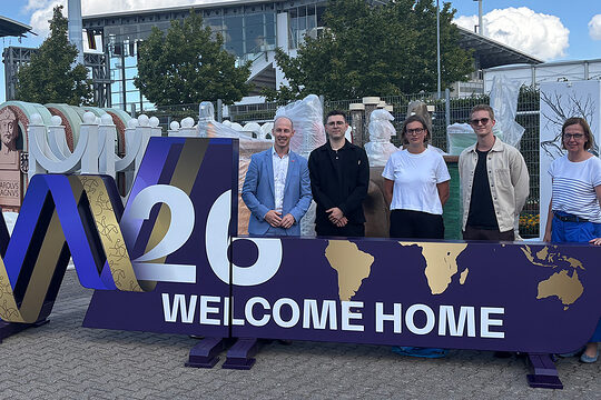 Gruppenbild (v.l.n.r.) HWK-Präsident Marco Herwartz, Sascha Meier, Conrad Bug, Charlotte Struck und ALRV-Vorständin Birgit Rosenberg auf dem CHIO-Gelände